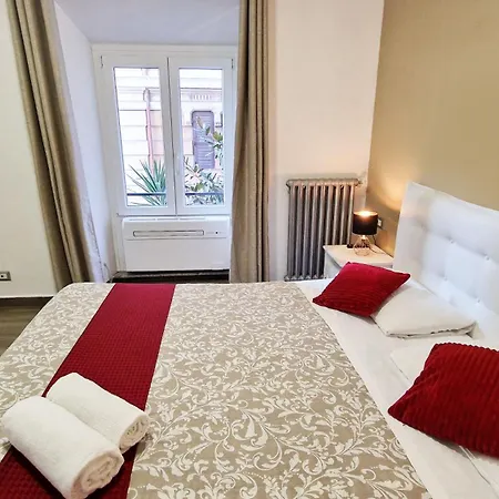 Giulya Guesthouse Rome Exterior photo